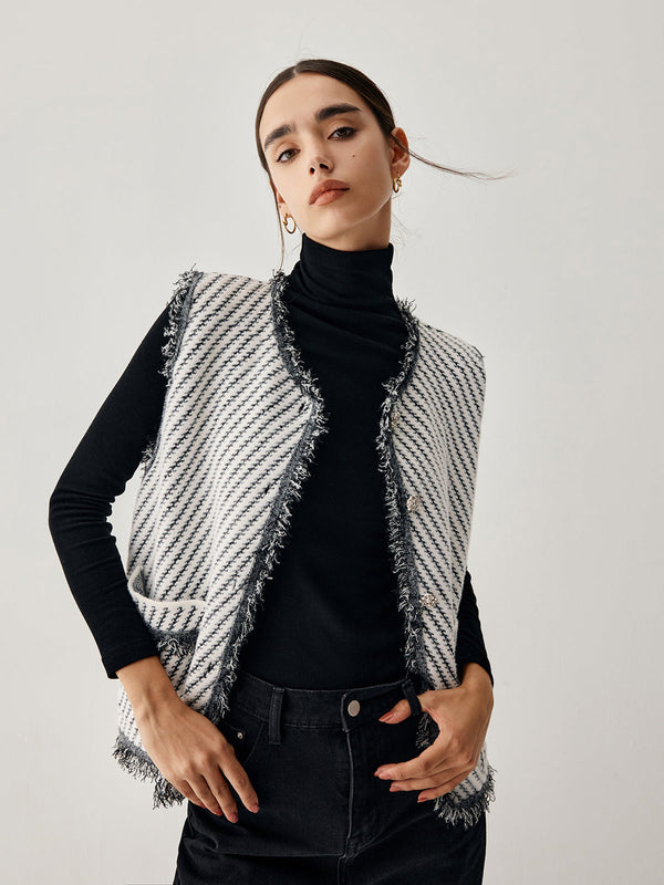 Raw Hem Double Pocket Knit Vest